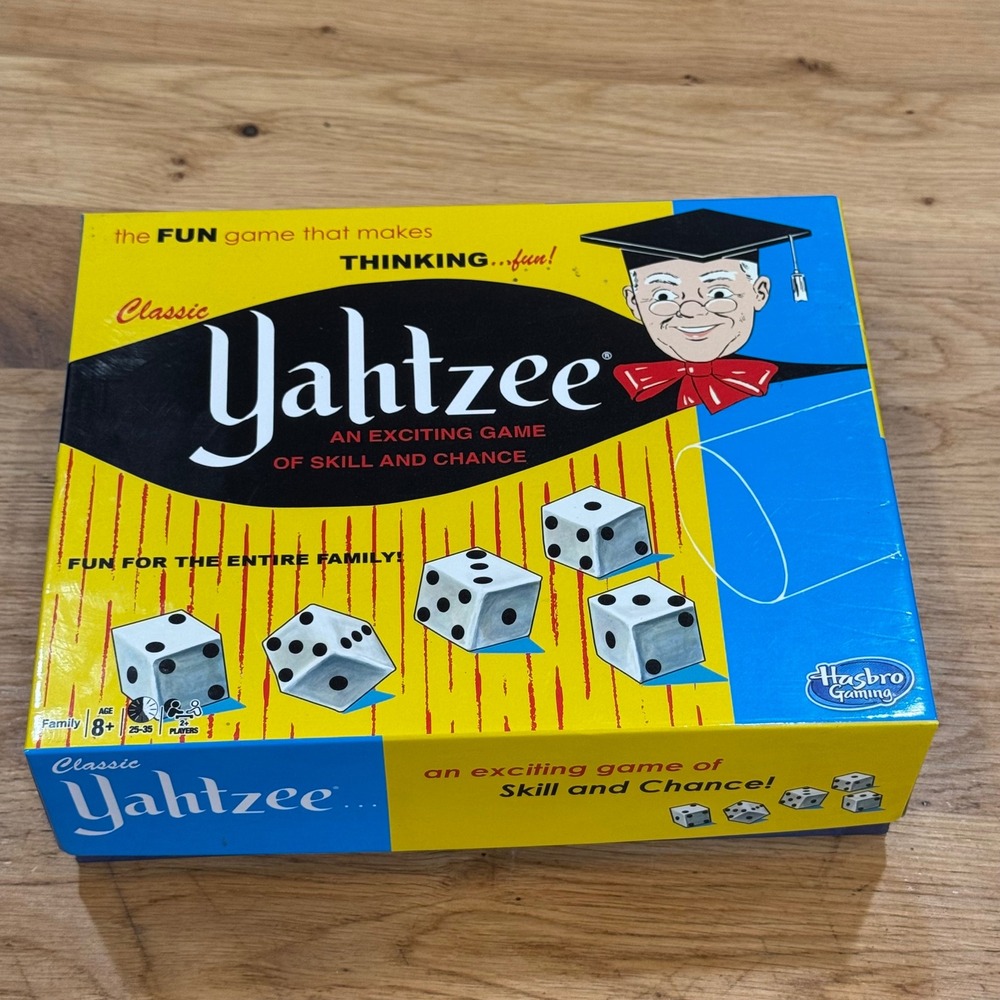 Hasbro Classic Yahtzee Game Winning Moves 2017 Family Dice Game 1192- Sealed